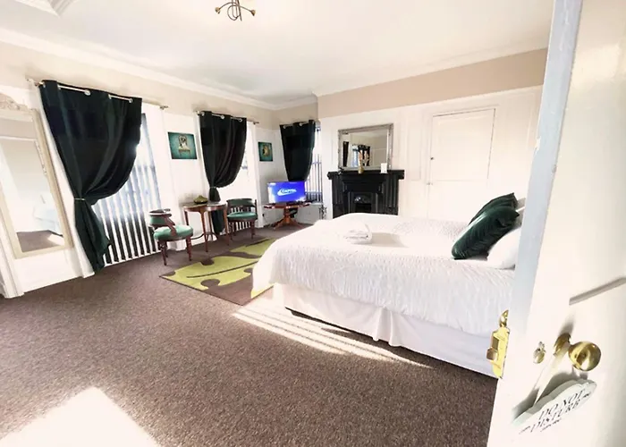 The Georgian Apartment